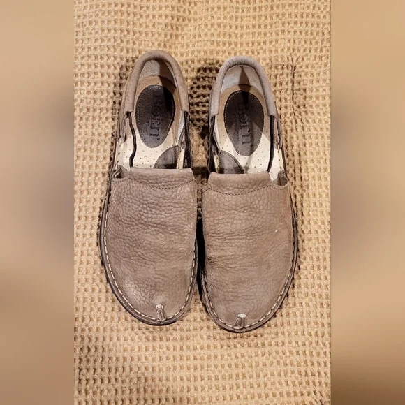 Born leather slip ons - Picture 2 of 8